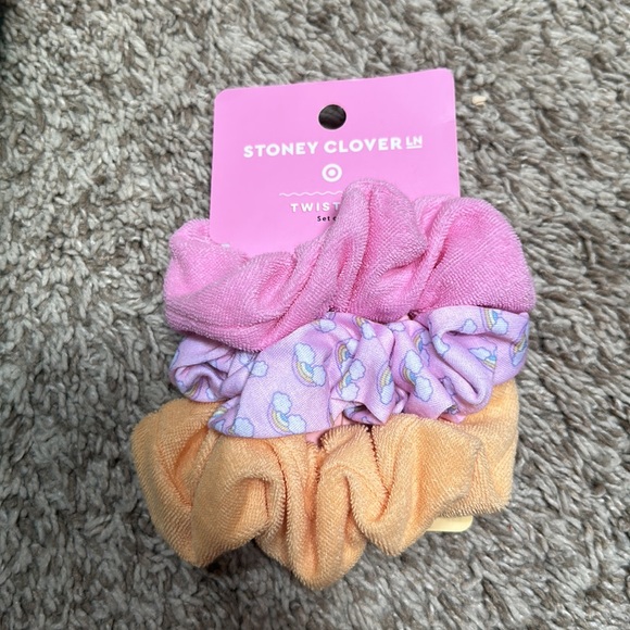 BRAND NEW STONEY CLOVER TARGET COLLAB SET 🎯 - Picture 5 of 12